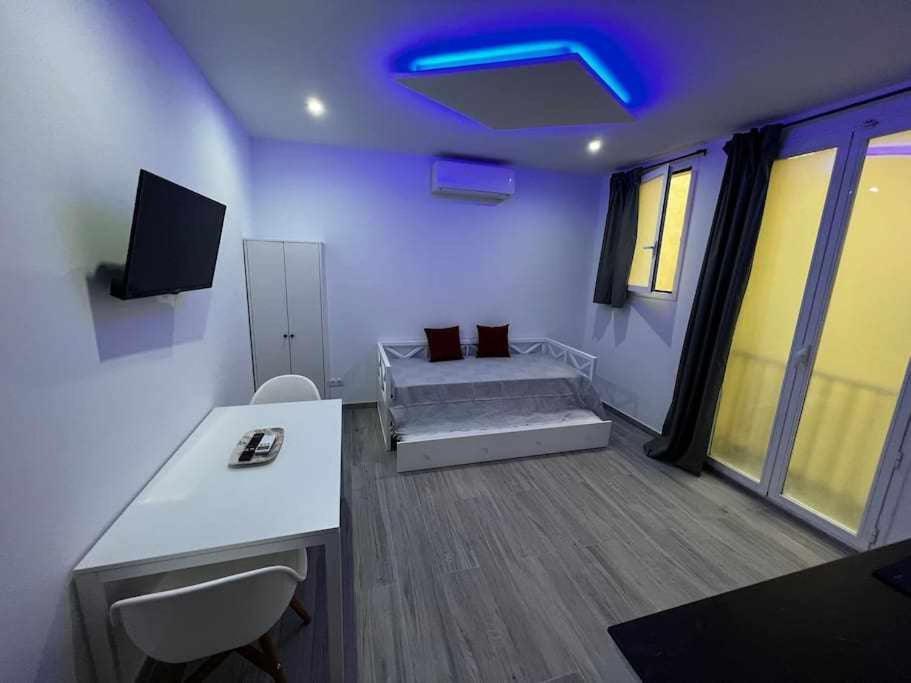 Acogedor Apartamento En Gran Via Madrid Extérieur photo